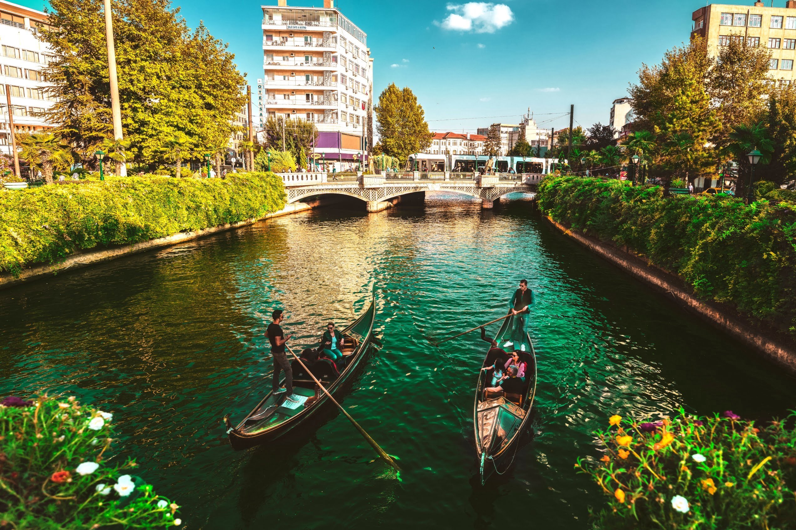 Unigenç Turizm - Eskişehir Turu Günübirlik
