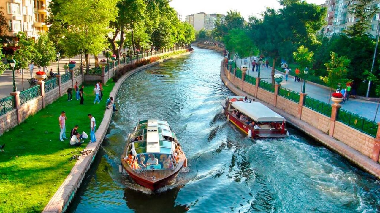 Unigenç Turizm - Eskişehir Turu Günübirlik