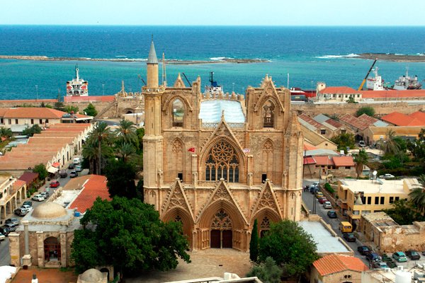 Unigenç Turizm - Kıbrıs Tatili - Lord's Palace Hotel (Uçak Bileti Dahil)